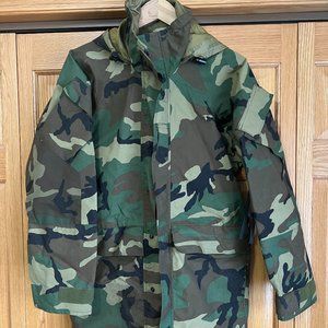 US Military Issue Gore-Tex Jacket